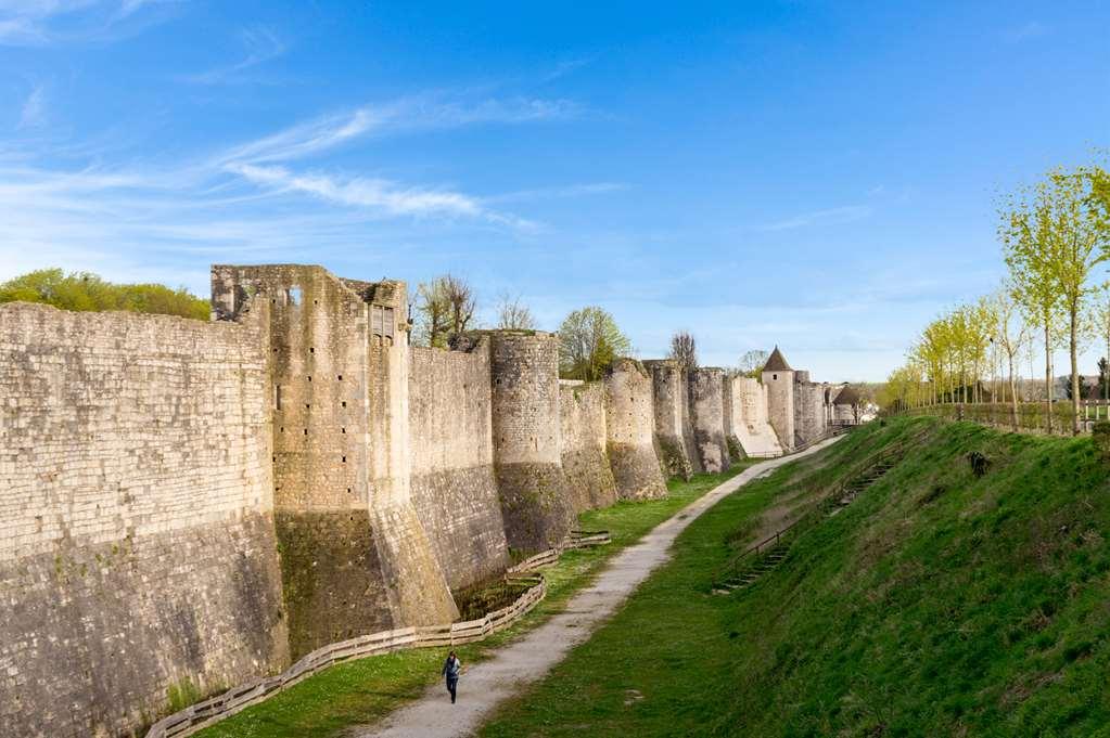 מלון פרובן Ogaux Vieux Remparts מראה חיצוני תמונה